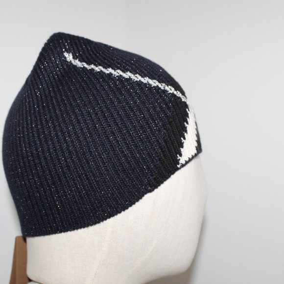 NWT Burberry Chevron Dark Charcoal Blue Knit Beanie Cap Hat O/S 54 61 c… - Picture 5 of 7